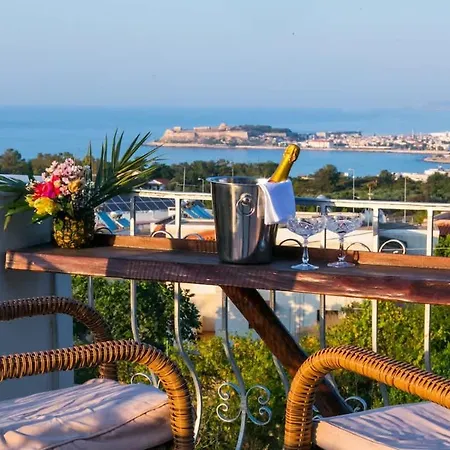 Sea And Views In Zina